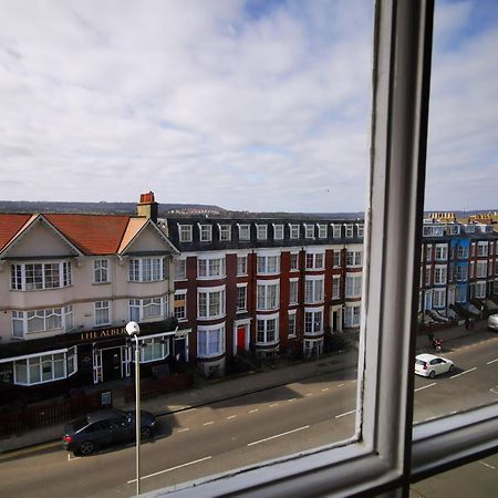 The Thoresby Scarborough Quarto foto