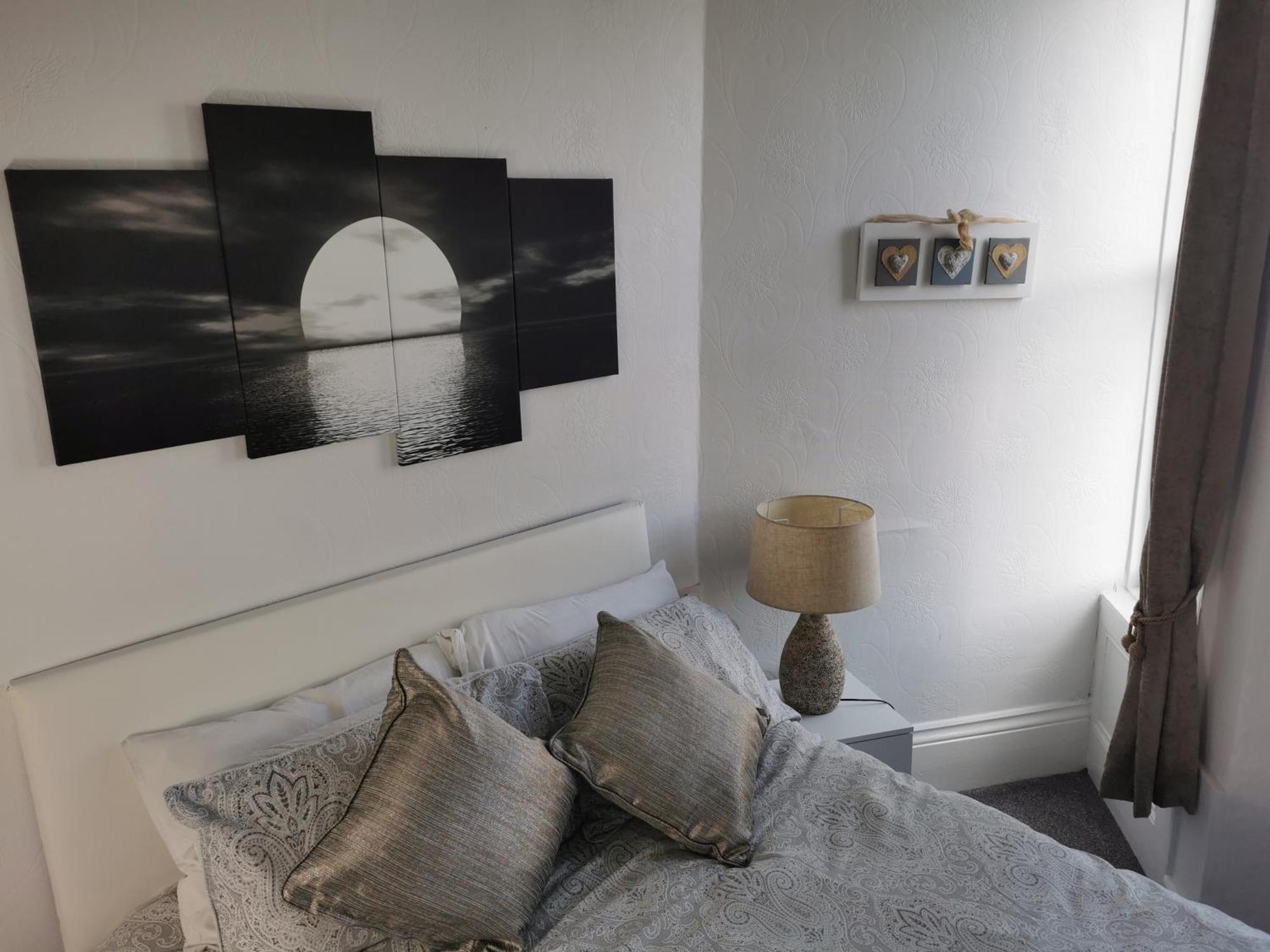 The Thoresby Scarborough Quarto foto